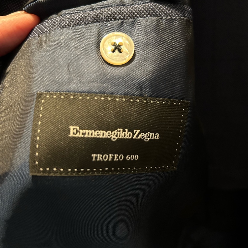 Ermenegildo Zegna mens suit - Picture 2 of 3